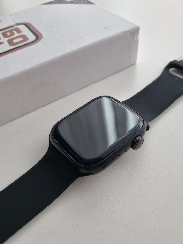 Smartwatch czarny pasek