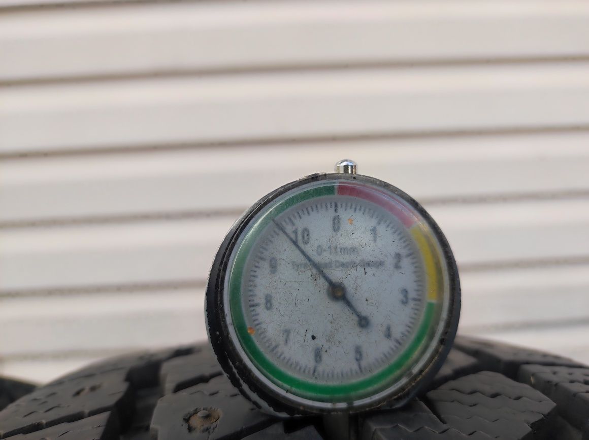 195.60.16c Dwie opony Gislaved Nord Frost Van 9,7mm