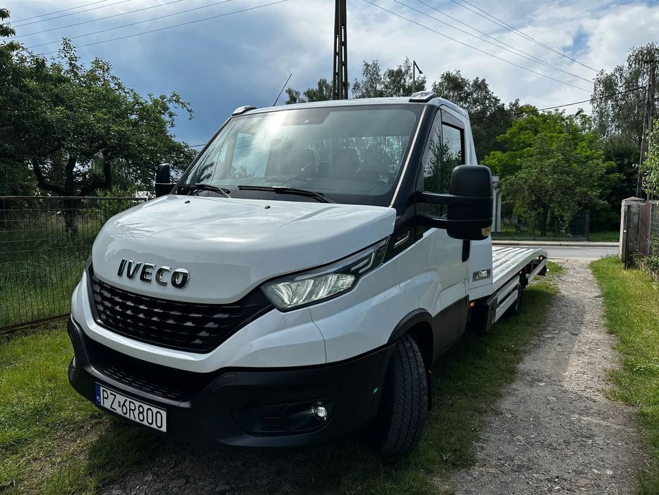 Iveco DAILY 35S15 HiMatic  IVECO DAILY Automat najwyzsza wersja Ledy pelne car play nowa zabudowa