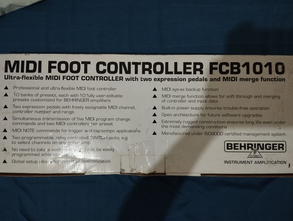 Controlador midi Behringer FCB1010 - Em ótimo estado