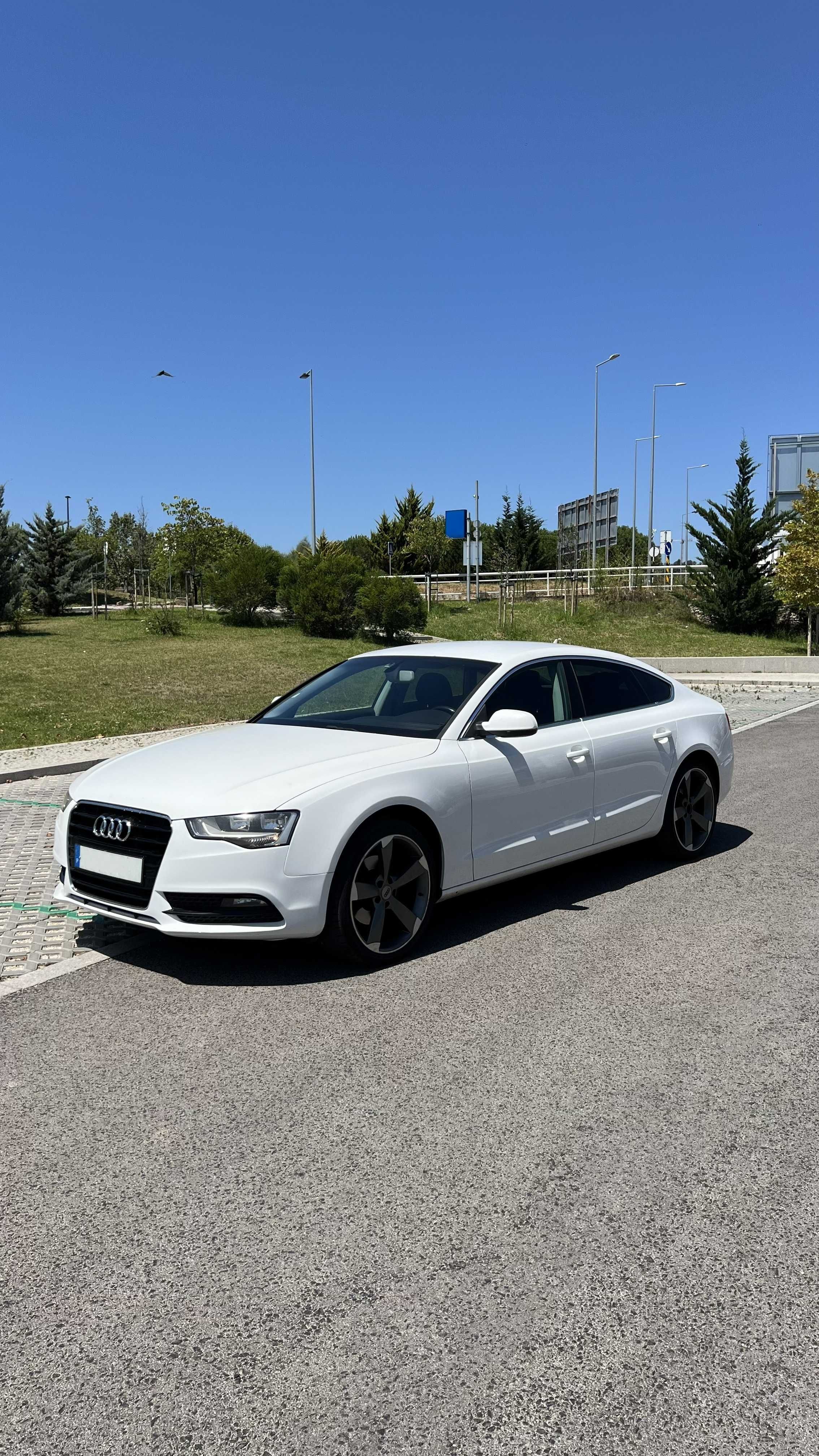 Audi A5 Sportback 2.0TDI 177cv-Pneus Novos, Jante 19, Bancos Aquecidos