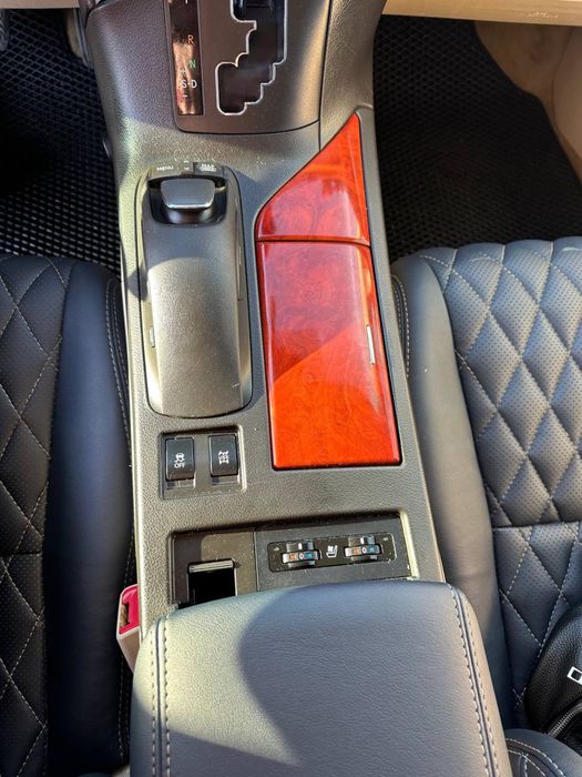 Продам Lexus RX 350