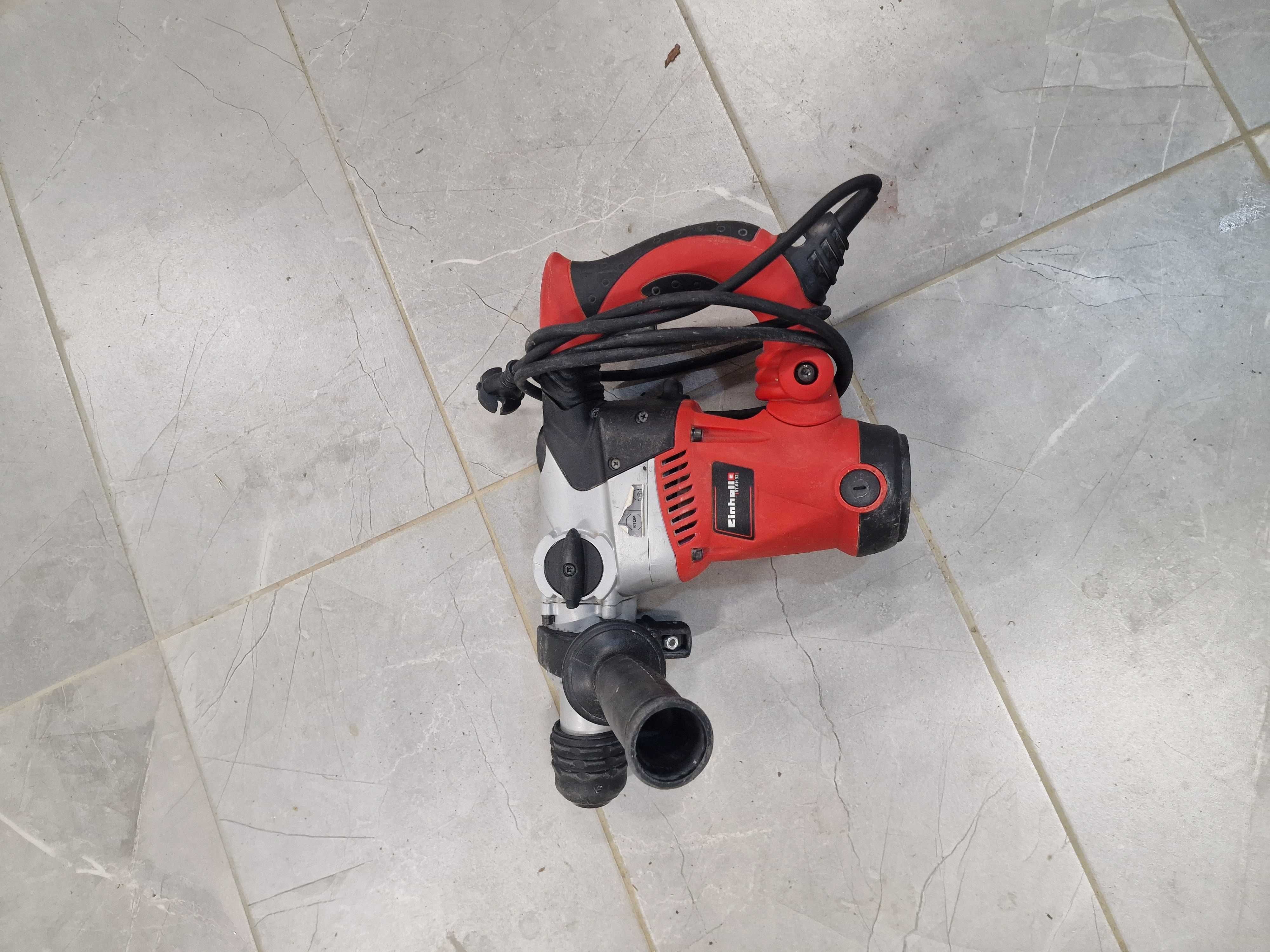 Młot udarowy Einhell RT-RH 32