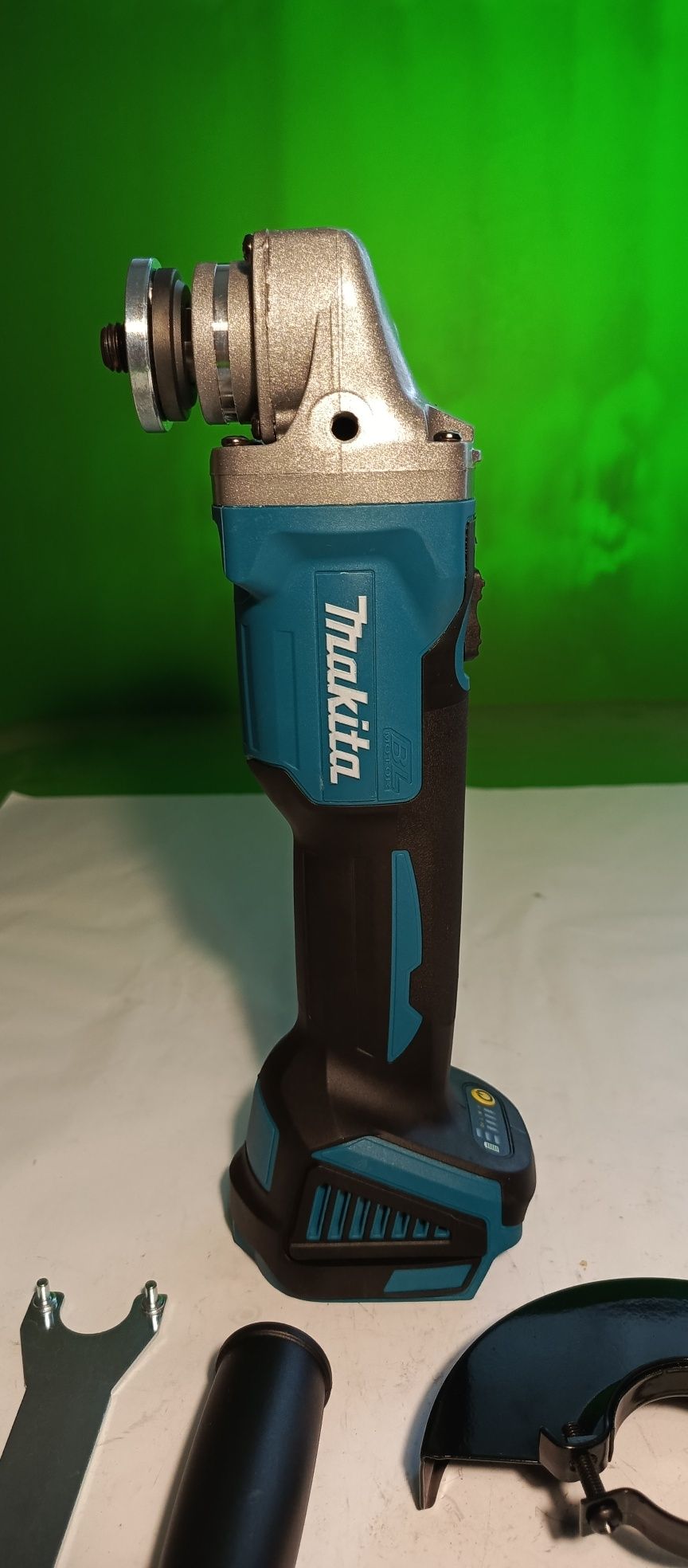 Makita dga 404 szlifierka kątowa na akumulator 18 v