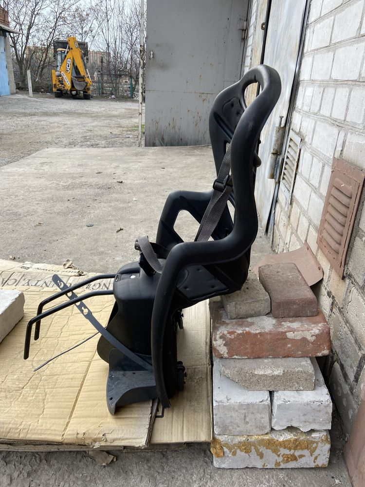 Продам детское кресло для велосипеда(ТОРГ)