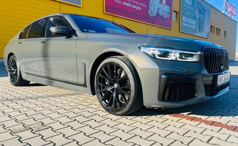 BMW Seria 7 2.993cm 350 KM masaże, oś skrętna, pakiet M, kamera 360, FV23%