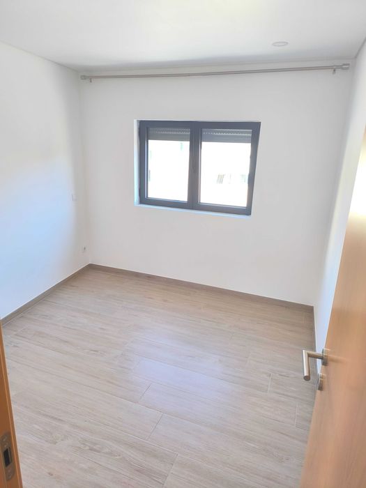 Apartamento 1º andar (junto à areosa)