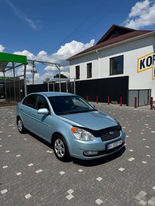 Hyundai Accent 2009 • 1.4 бензин • кондиционер • без вложений