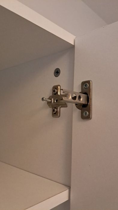 Armário vassoureiro - 79x42x180