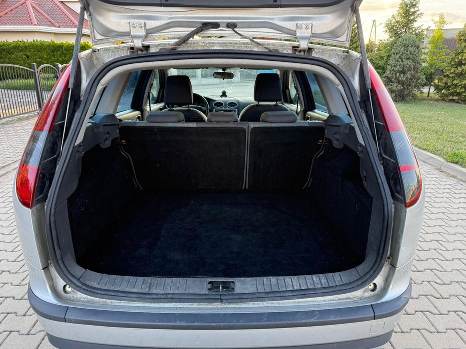 Ford Focus MK2 1,6 105KM