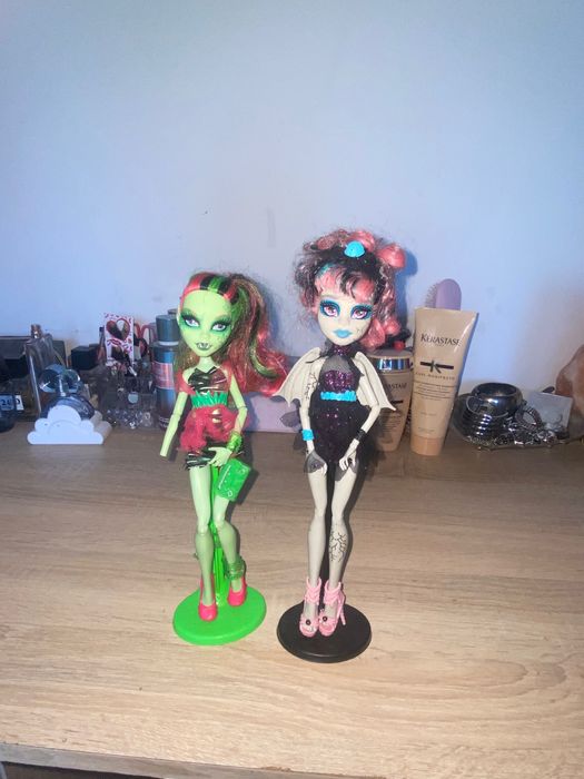 Monster high Venus mcfly trap i Rochelle Goyle zombie shake zestaw