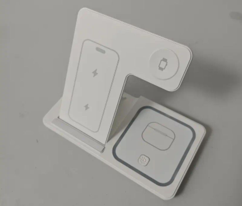 Бездротова зарядна станція 3 в 1