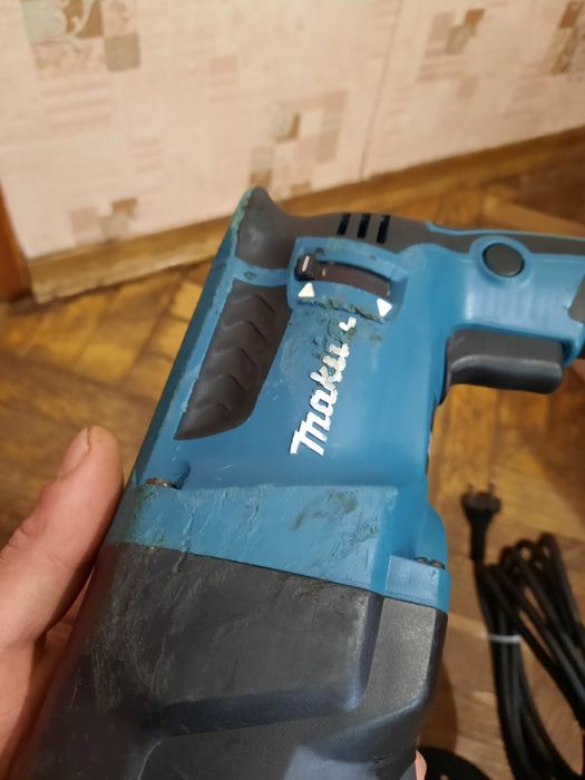 100% оригінал!!Перфоратор Makita HR 2300,720вт,2.3дж