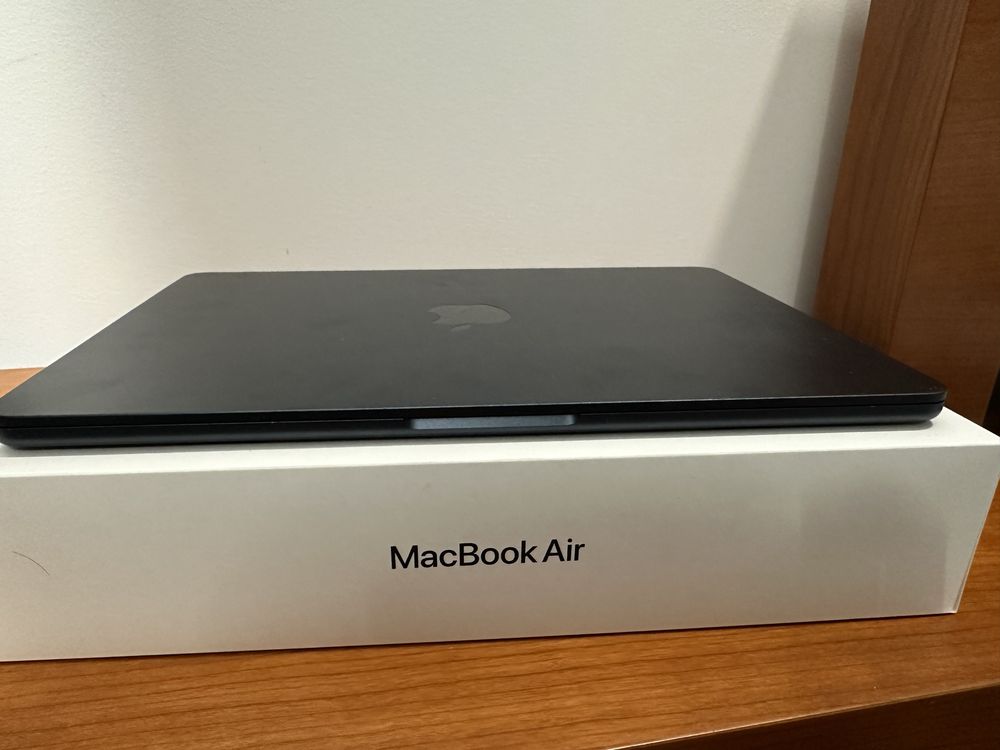 Macbook Air M2 2022