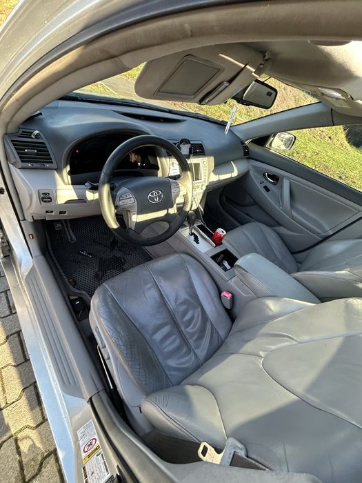 Toyota Camry Hybryda + LPG