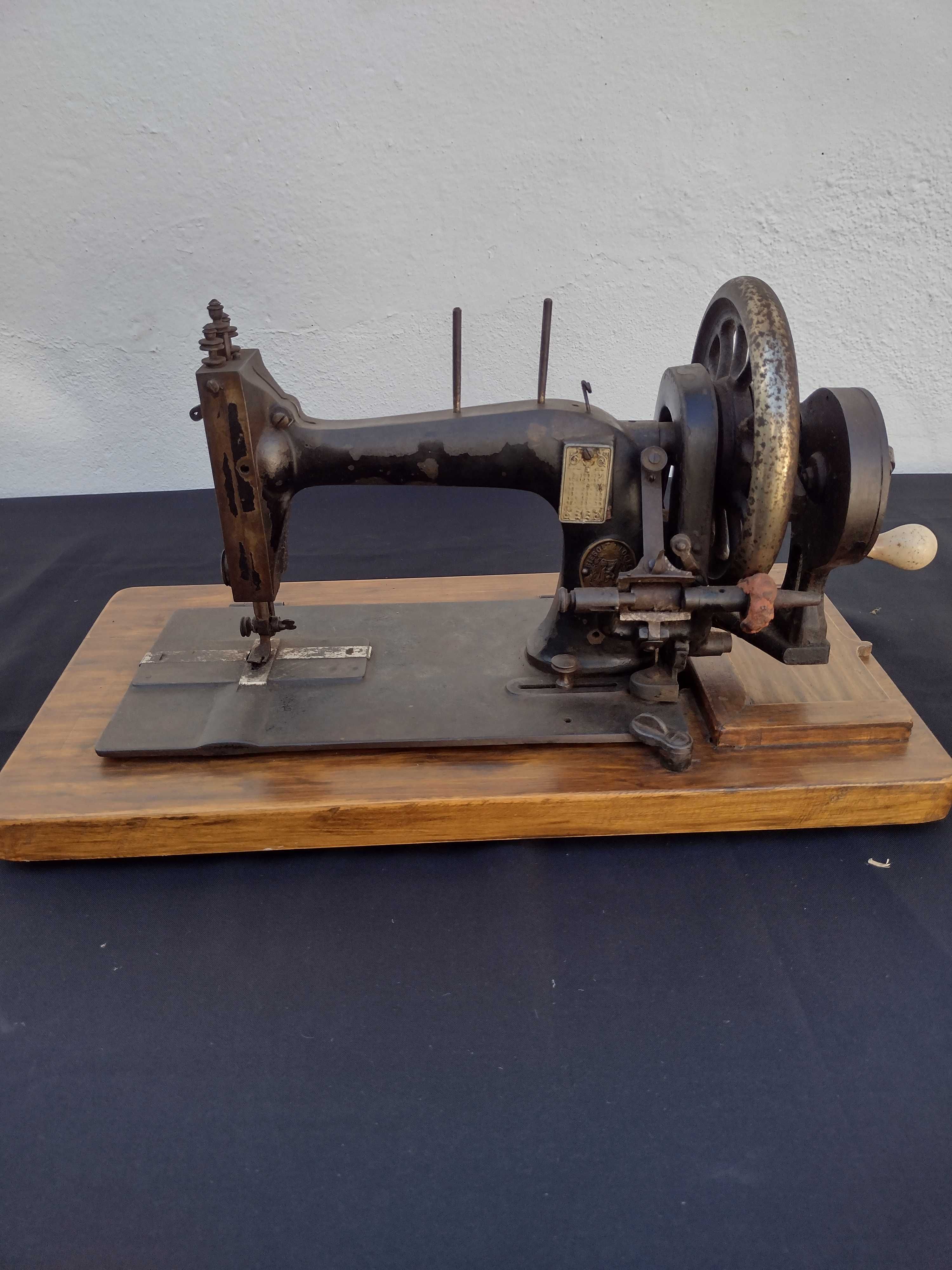 Máquina de costura BIESOLT & LOCKE - modelo 1888 a 1890