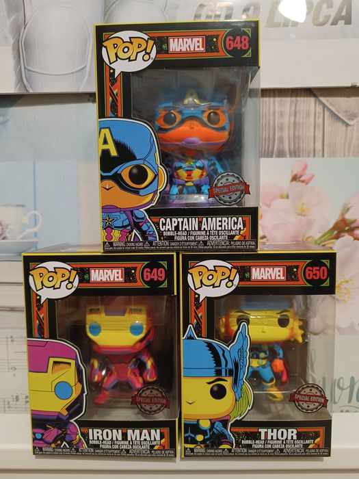 Figurki funko pop Blacklight