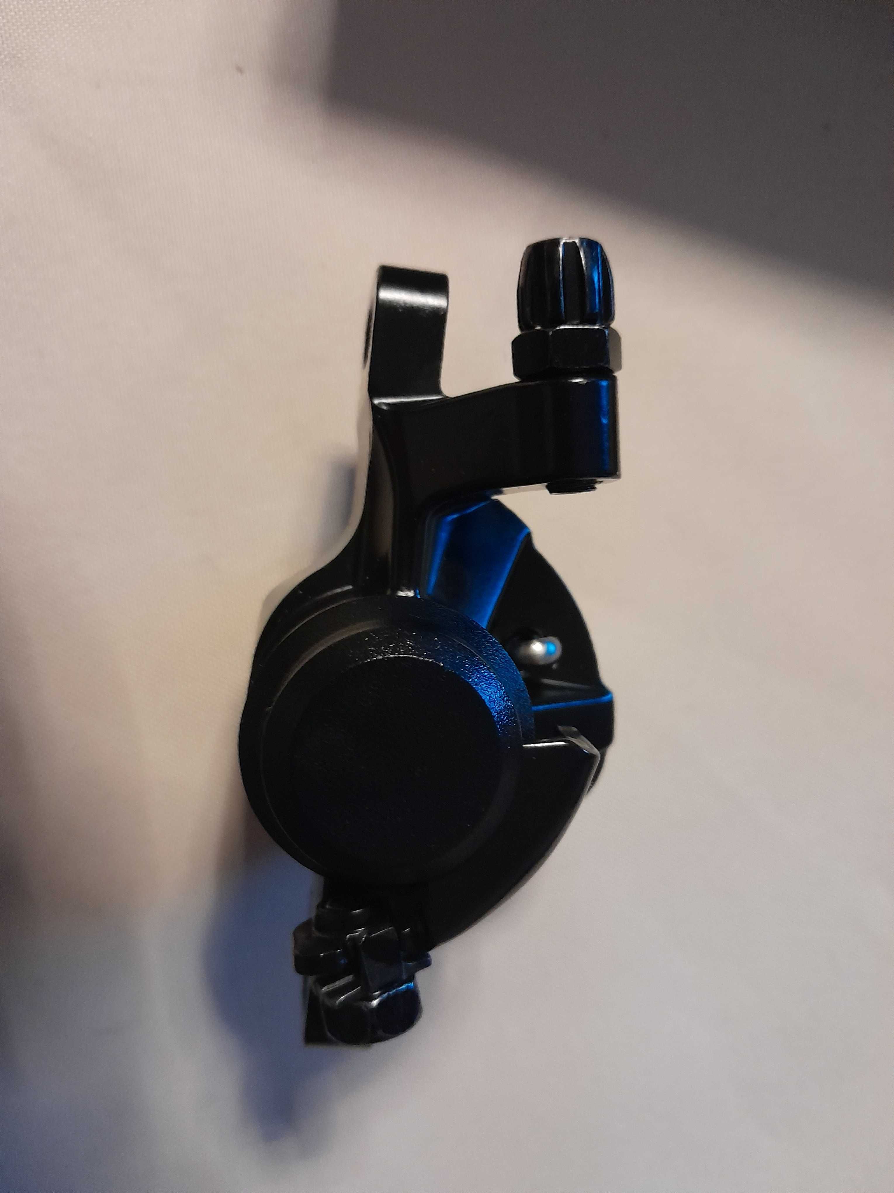 Zacisk hamulca tarczowego Shimano BR-M375 Nowy