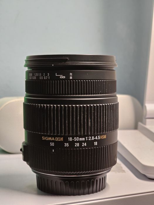 Sigma 18-50 f2.8-4.5 dc os