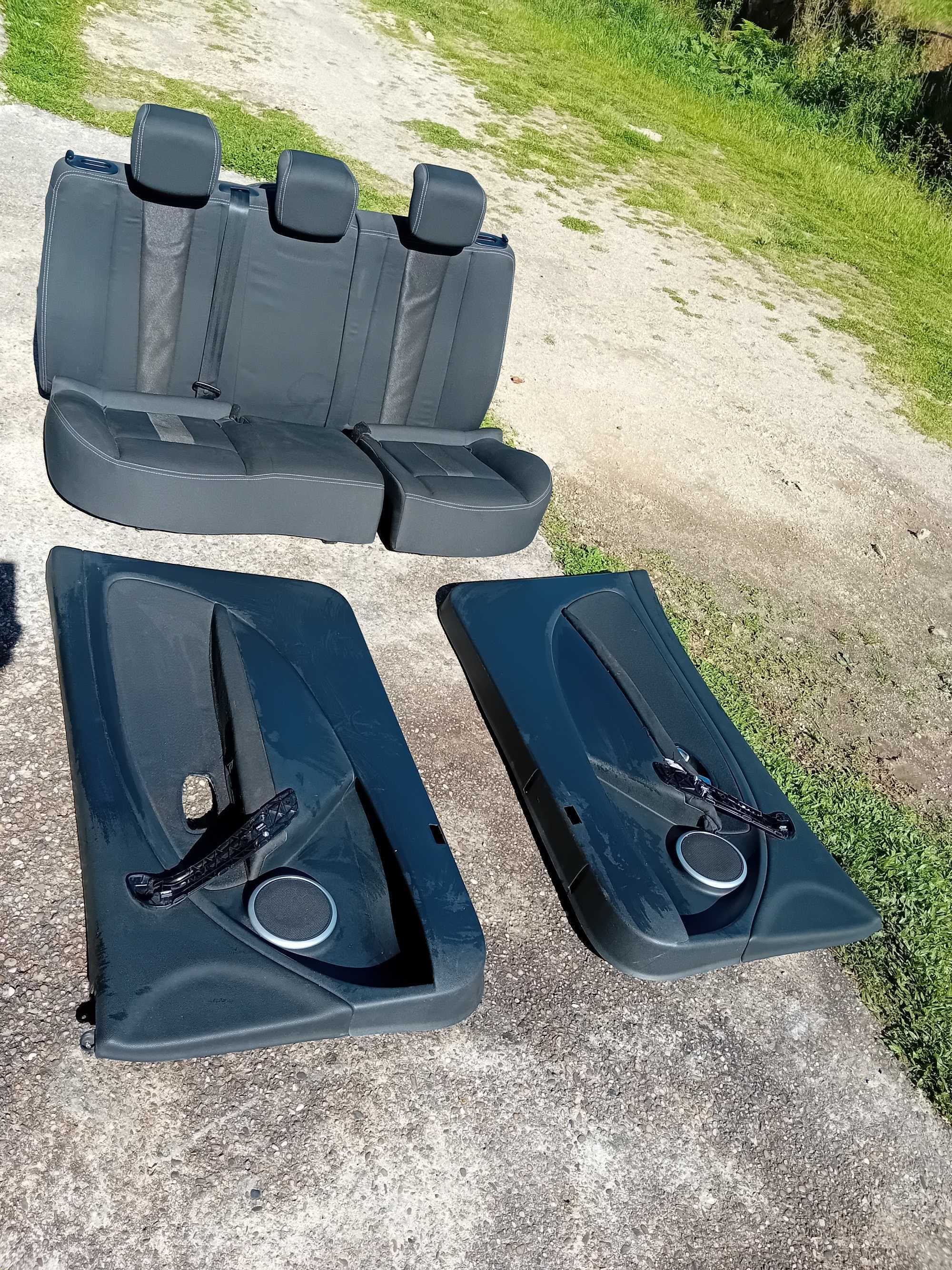Bancos Megane 3 coupê [Isofix]