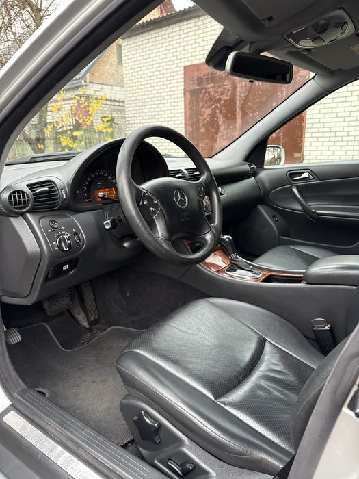 Мерседес с270 ідеальний стан на автоматі