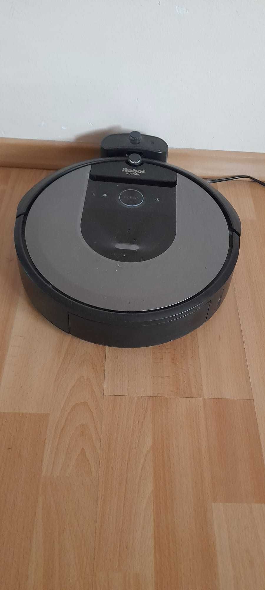 Robot Roomba i7 używany