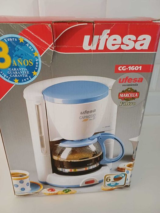 Máquina de Café Filtro UFESA CG1601 Capriccio - Nova