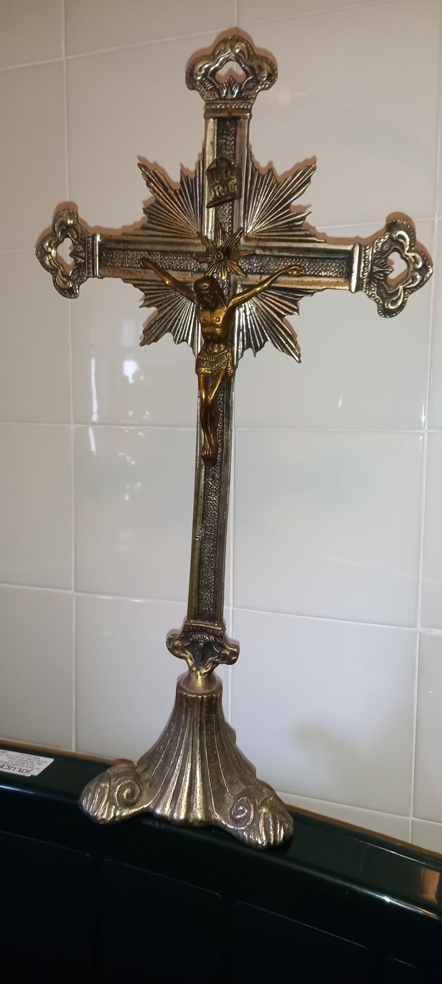 Crucifixo em metal 45 cms
