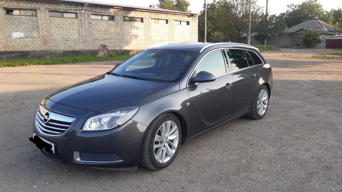 Продам автомобиль Opel Insignia