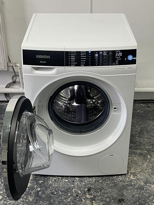 Прально-сушильна машина Siemens WM14U640