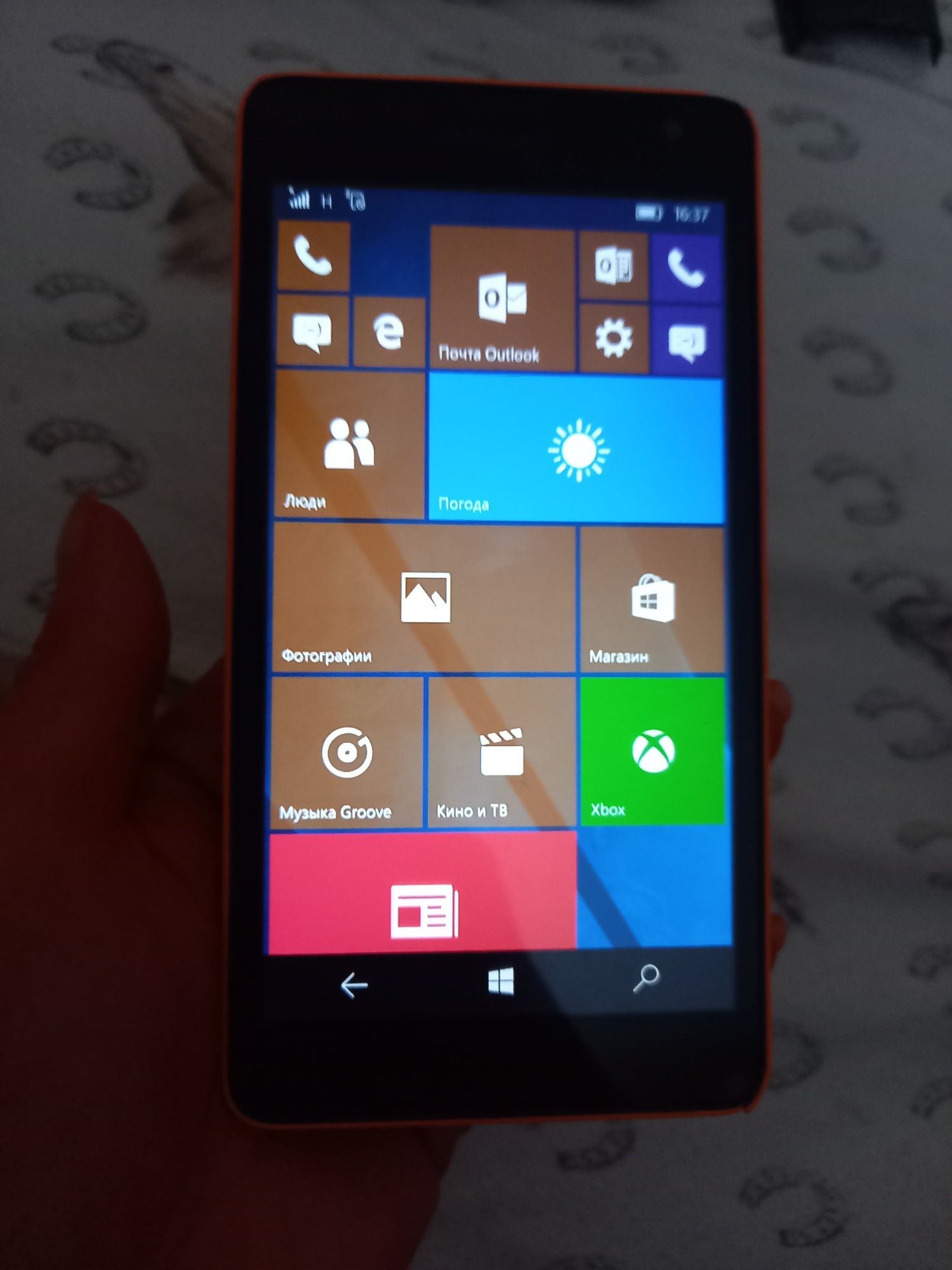 Смартфон Microsoft RM-1090 Dual sim