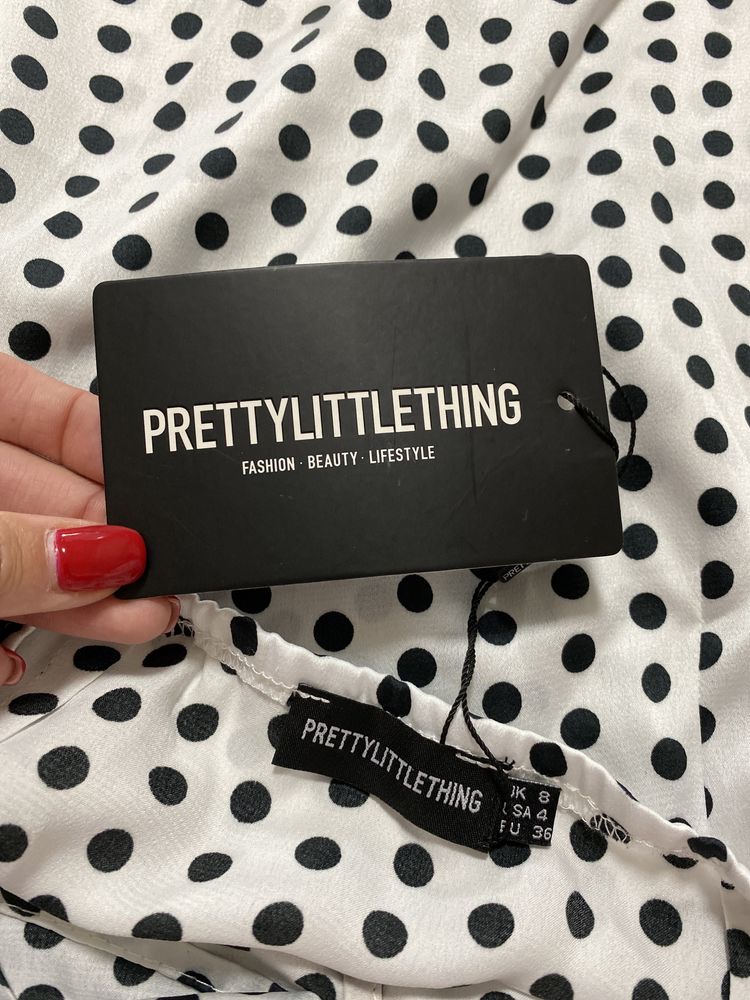 Платье миди PrettyLittleThing