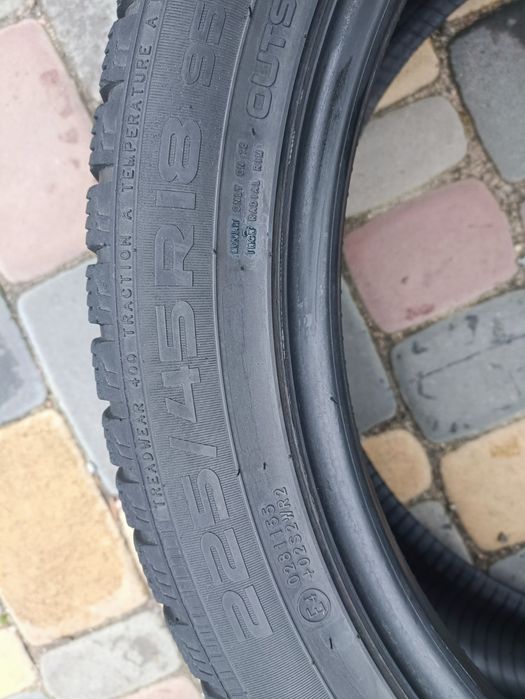 Nokian 225/45 R18 комплект зимових шин гуми