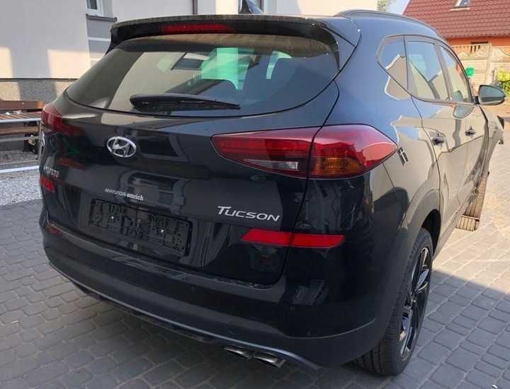 Крышка багажника Hyundai Tucson III TL 2015-2020 рест до рест разборка