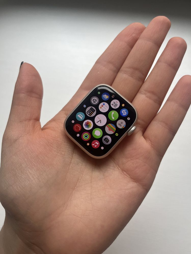 Apple Watch Series 8 41mm Aluminum & ceramic case /Дисплей ідеальний