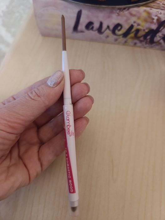 Косметика Кіко тіні олівець для губ