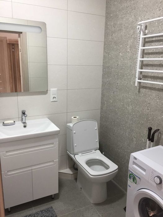 ЖК"Над Бугом".Центр.Є інші варіанти.