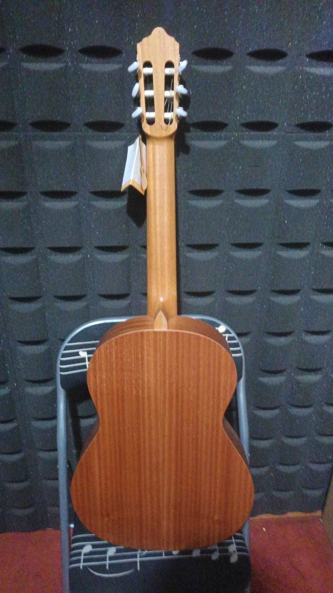 Guitarra Classica APC - GC200OP