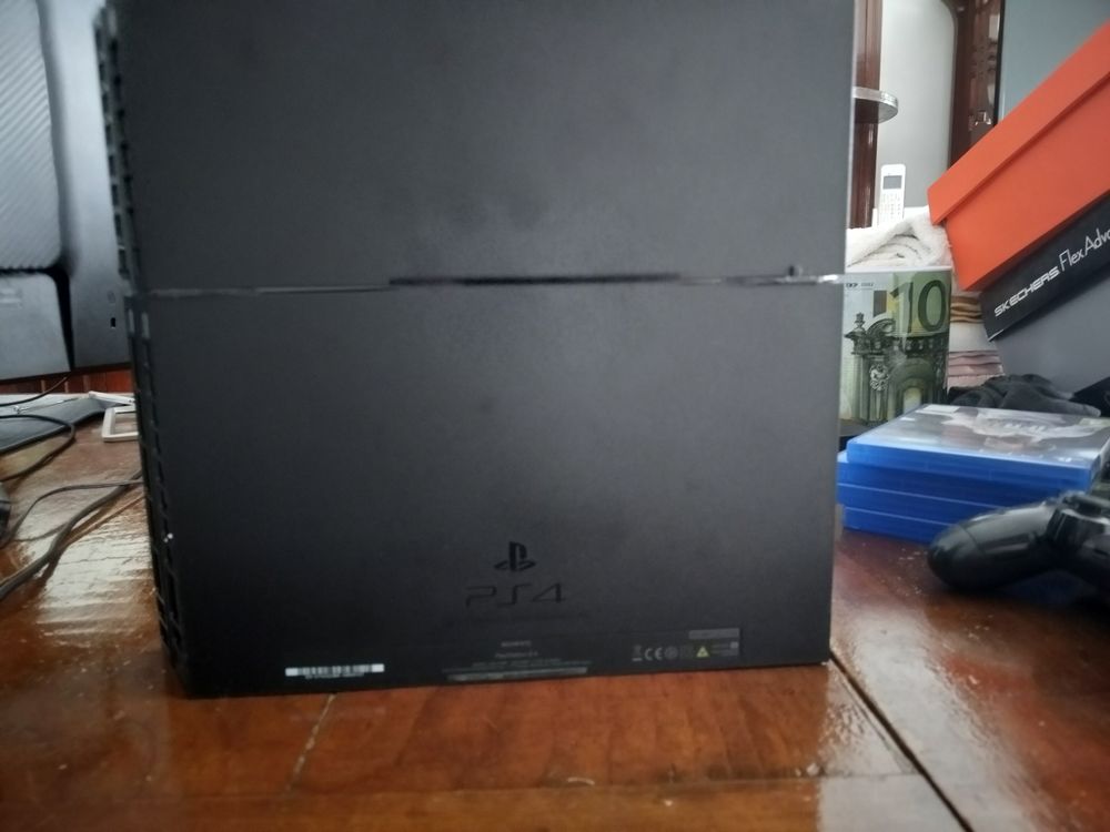 Playstation 4 - Excelente Estado