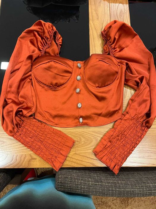 Lote de tops/blusas femininas (XS/S/TU)