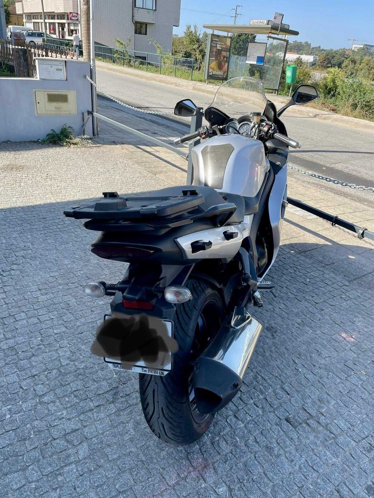 Mota Triumph GT 1050