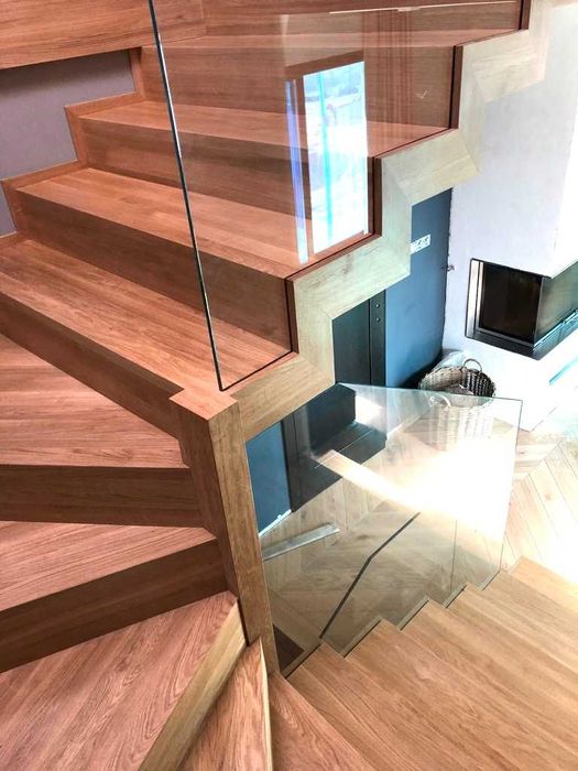 Schody dywanowe dębowe wewnętrzne