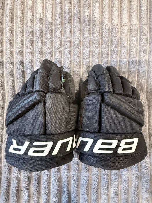 Sprzedam dziecięce rękawice hokejowe Bauer