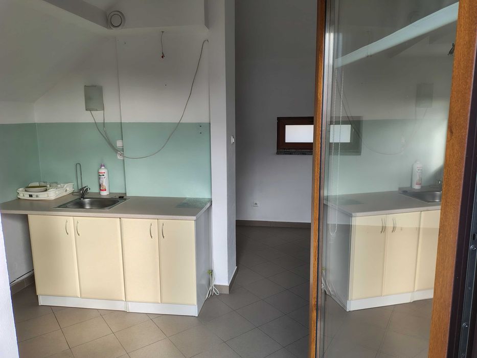 Wynajmę lokal usługowo-handlowy 150m2