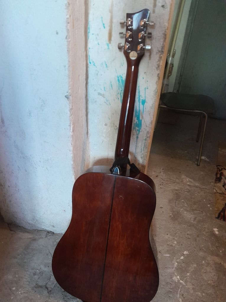 Gitara akustyczna