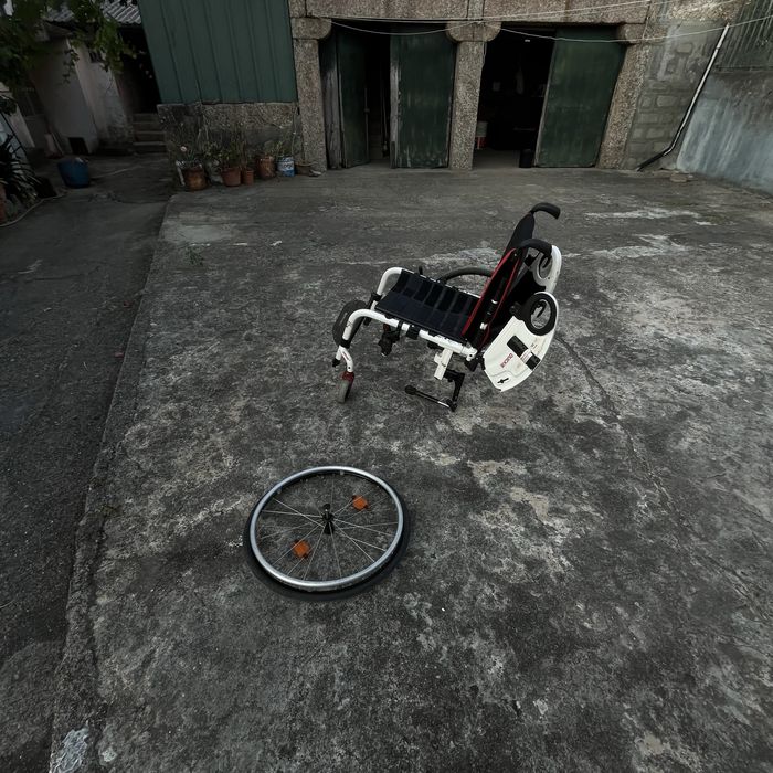 Cadeira de rodas manual