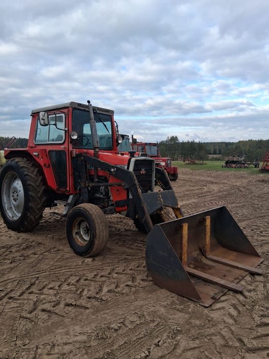Massey ferguson 575 z turem łyżka I widły