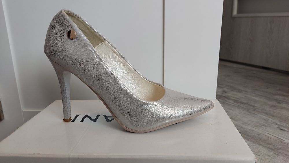 Buty ślubne kolor perłowy