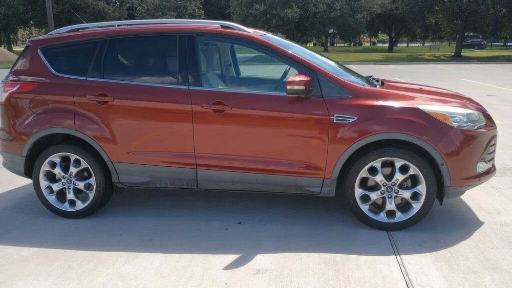 Ford Escape      2015
