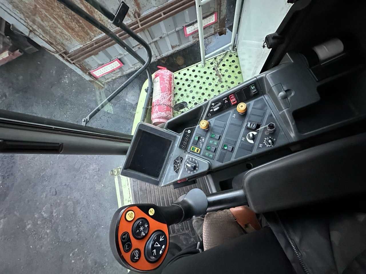Комбайн Claas Lexion 580